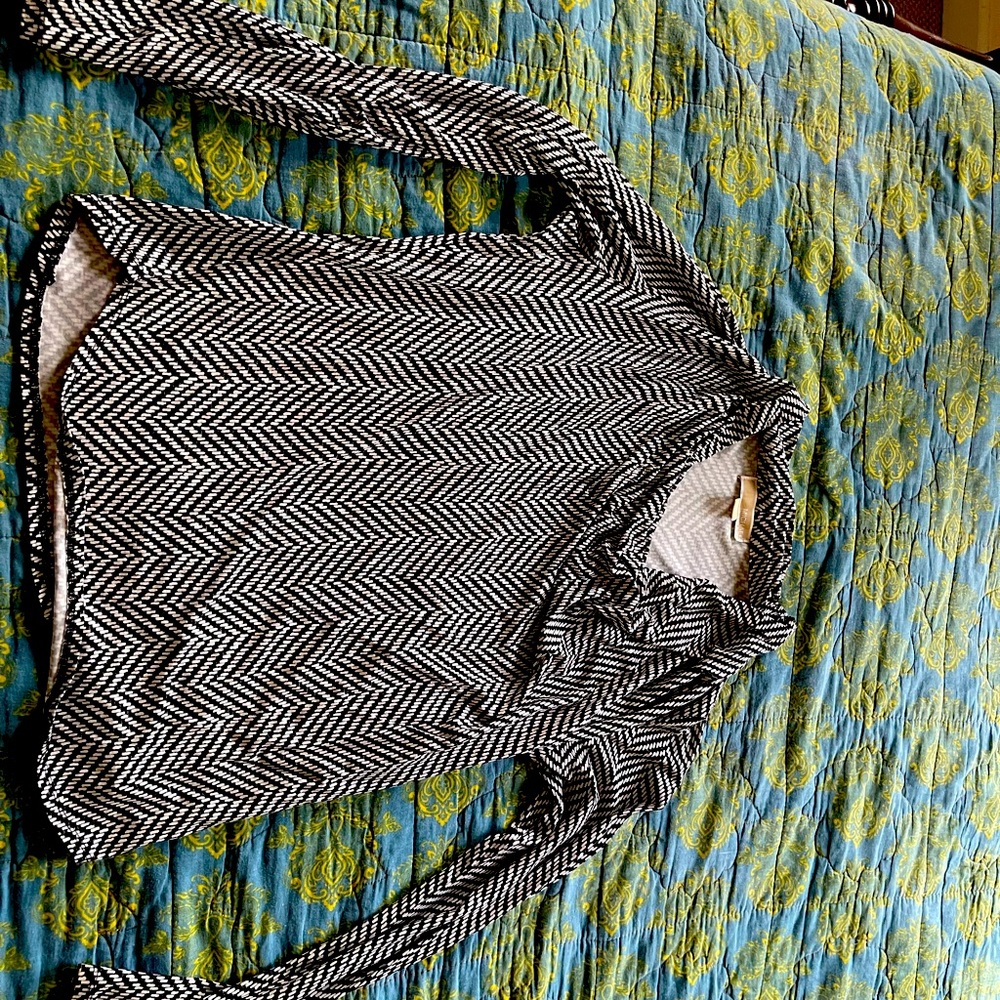 Blouse Black and White in great condition